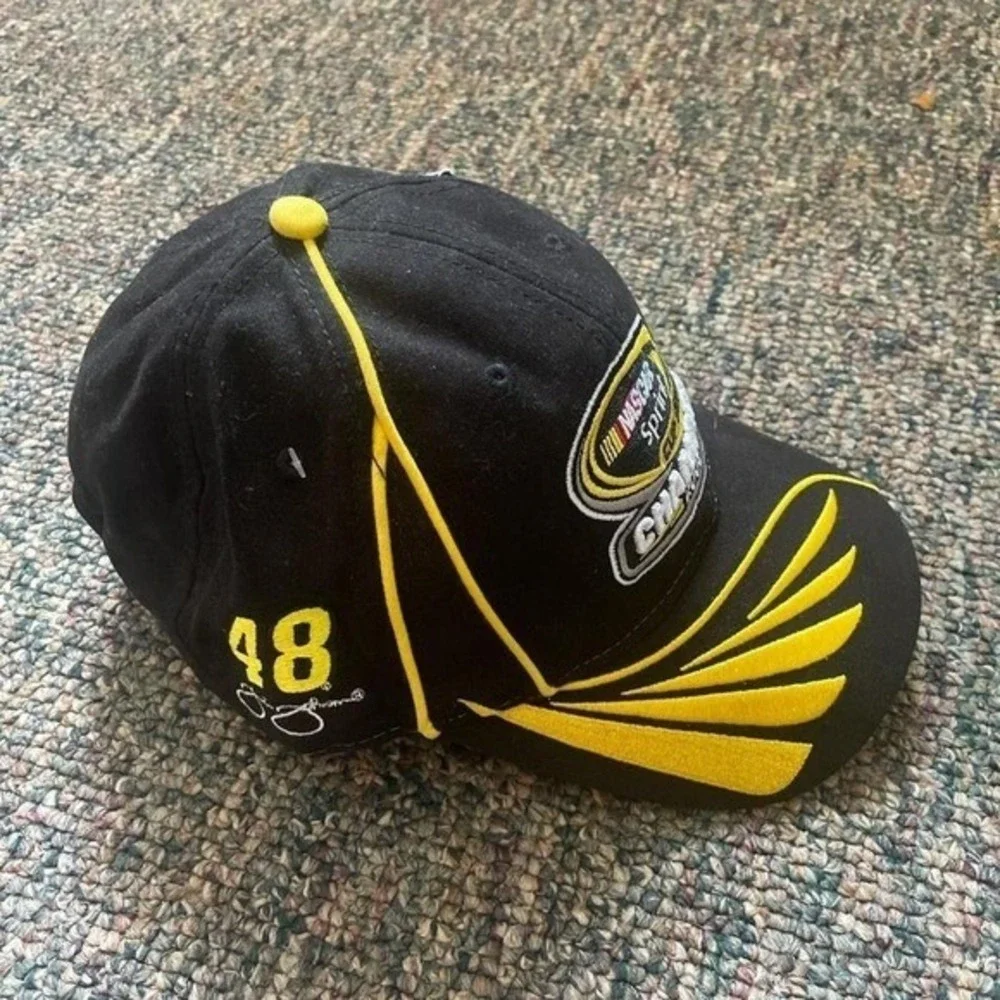 NASCAR Chase Authentics Jimmie Johnson 2009 Sprint Cup Champion Hat Black Yellow